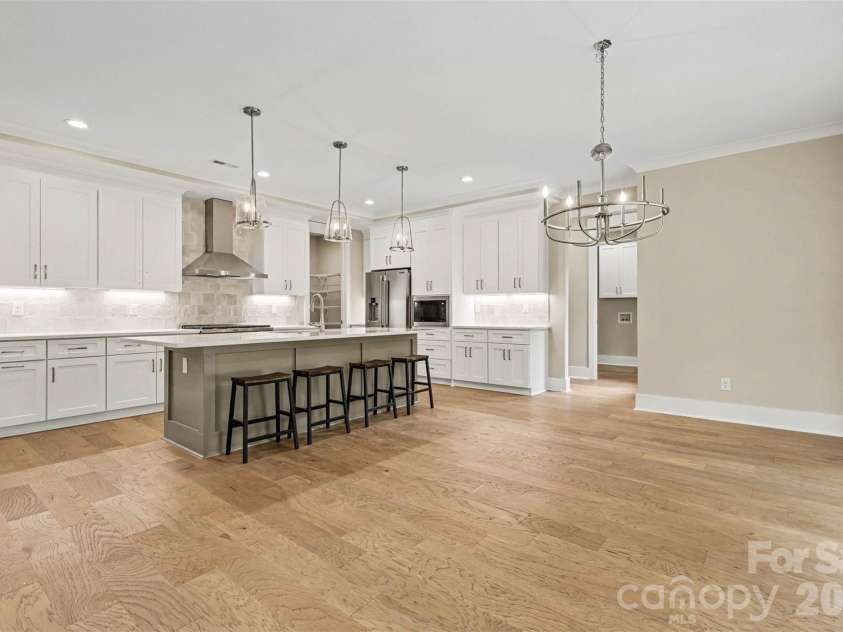 1407 Jack White Drive, Rock Hill, SC 29732.  MLS# CAR4305579, YatesRealty ID 1695. Gourmet Kitchen