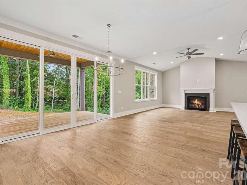 1407 Jack White Drive, Rock Hill, SC 29732.  MLS# CAR4305579, YatesRealty ID 1695. Great Room