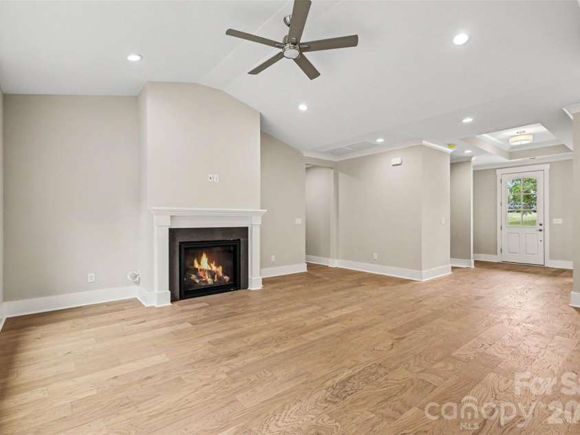 1407 Jack White Drive, Rock Hill, SC 29732.  MLS# CAR4305579, YatesRealty ID 1695. Great Room