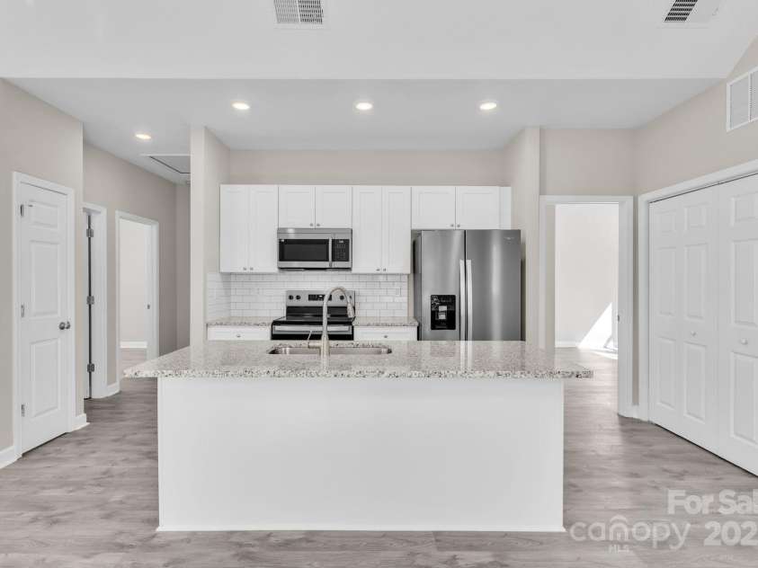 427 Queens Court, Gastonia, NC 28052.  MLS# CAR4228766, YatesRealty ID 1695. 