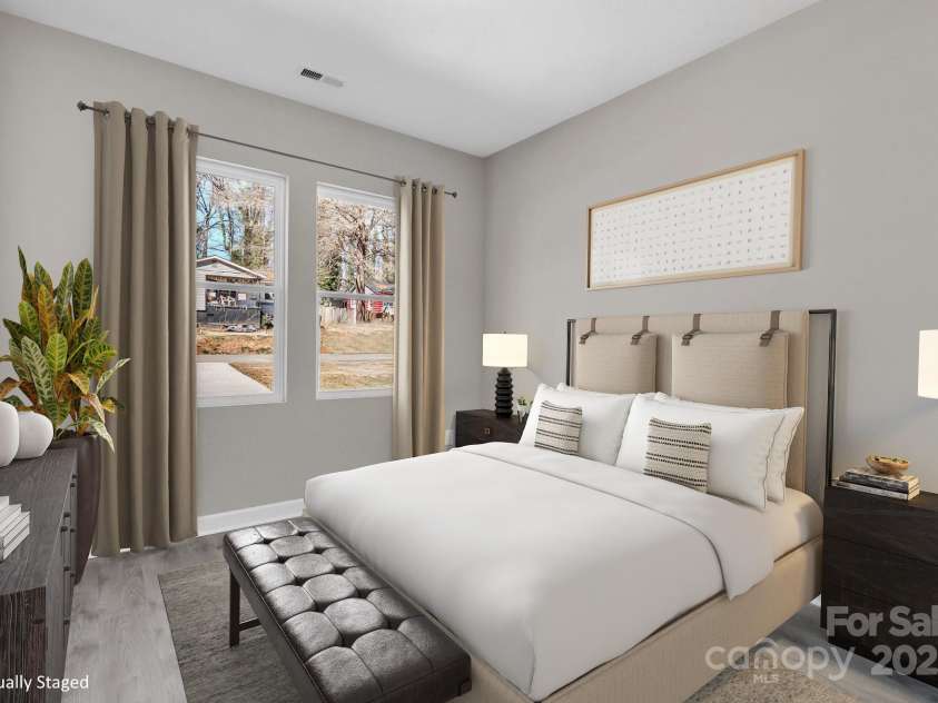 427 Queens Court, Gastonia, NC 28052.  MLS# CAR4228766, YatesRealty ID 1695. 