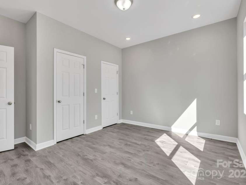 427 Queens Court, Gastonia, NC 28052.  MLS# CAR4228766, YatesRealty ID 1695. 