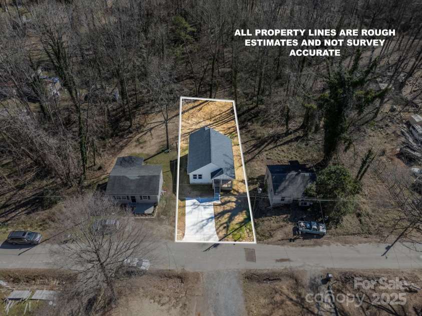 427 Queens Court, Gastonia, NC 28052.  MLS# CAR4228766, YatesRealty ID 1695. 