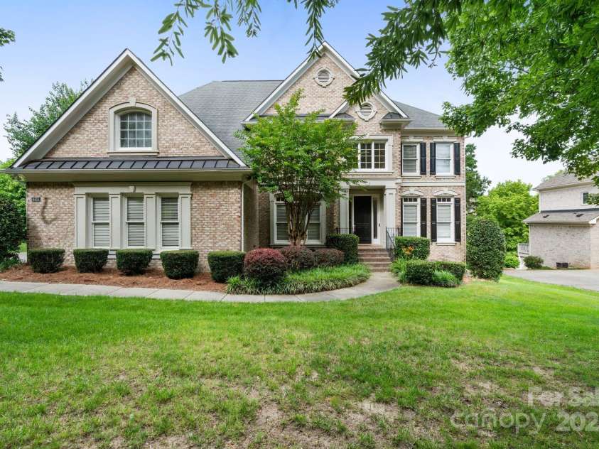 9433 Wallace Pond Drive, Huntersville, NC 28078.  MLS# CAR4257961, YatesRealty ID 16950. 
