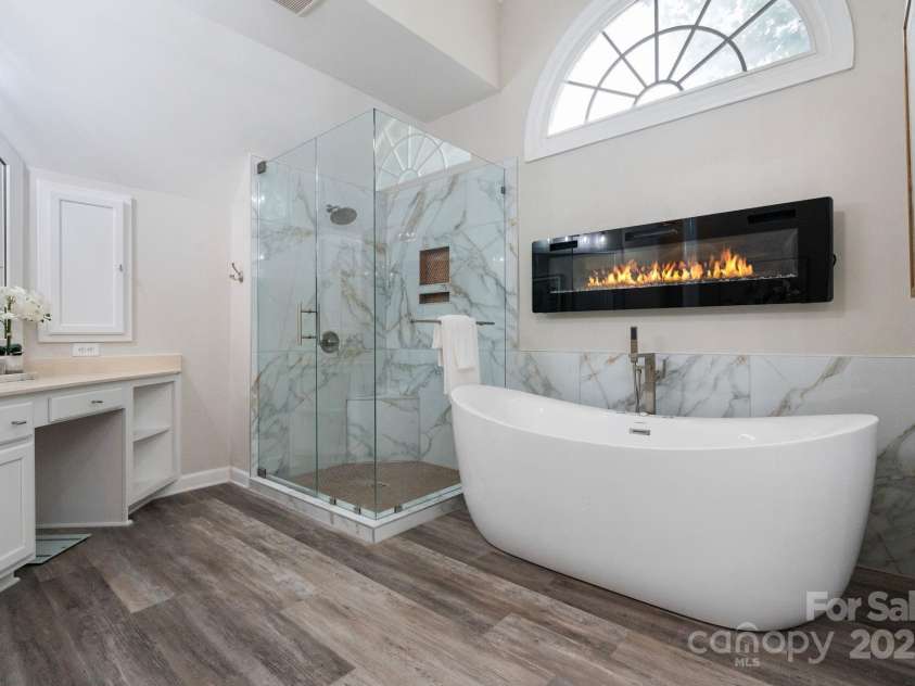 9433 Wallace Pond Drive, Huntersville, NC 28078.  MLS# CAR4257961, YatesRealty ID 16950. 