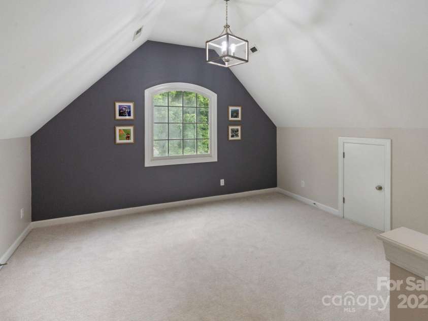 9433 Wallace Pond Drive, Huntersville, NC 28078.  MLS# CAR4257961, YatesRealty ID 16950. 