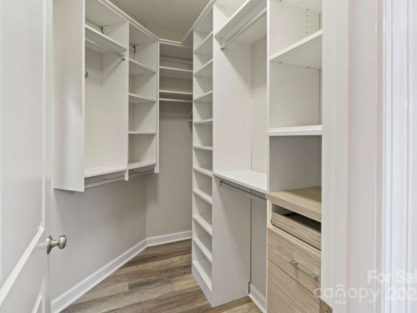 9433 Wallace Pond Drive, Huntersville, NC 28078.  MLS# CAR4257961, YatesRealty ID 16950. 