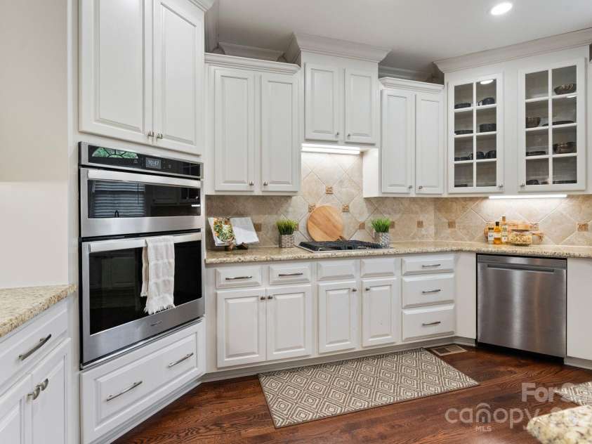 9433 Wallace Pond Drive, Huntersville, NC 28078.  MLS# CAR4257961, YatesRealty ID 16950. 