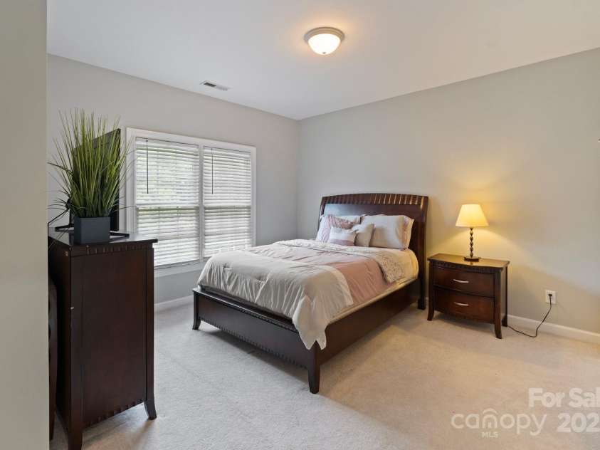 9433 Wallace Pond Drive, Huntersville, NC 28078.  MLS# CAR4257961, YatesRealty ID 16950. 