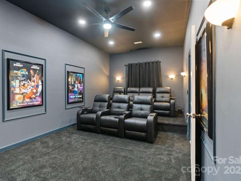 9433 Wallace Pond Drive, Huntersville, NC 28078.  MLS# CAR4257961, YatesRealty ID 16950. 