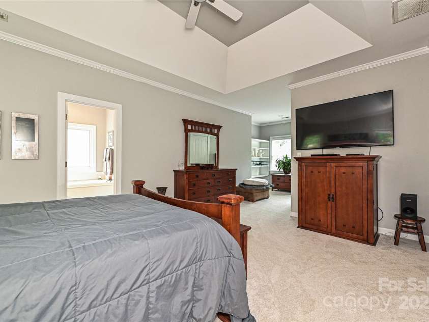 11232 Tradition View Drive, Charlotte, NC 28269.  MLS# CAR4251641, YatesRealty ID 16951. 