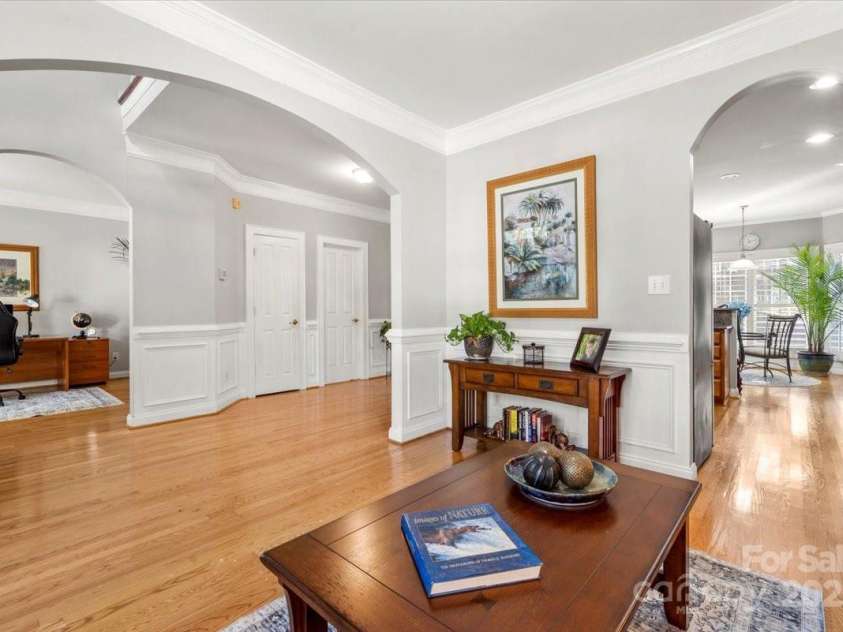 11232 Tradition View Drive, Charlotte, NC 28269.  MLS# CAR4310240, YatesRealty ID 16951. 