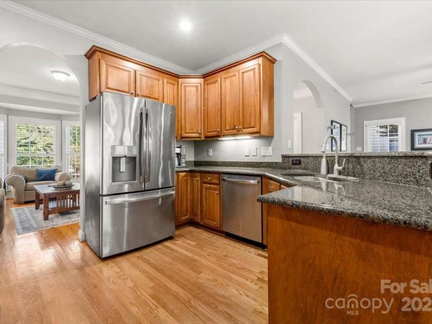 11232 Tradition View Drive, Charlotte, NC 28269.  MLS# CAR4310240, YatesRealty ID 16951. 