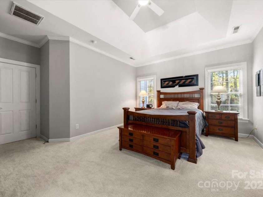 11232 Tradition View Drive, Charlotte, NC 28269.  MLS# CAR4310240, YatesRealty ID 16951. 