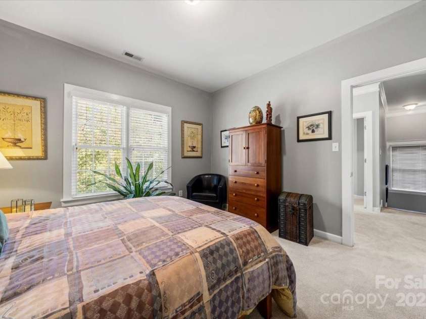 11232 Tradition View Drive, Charlotte, NC 28269.  MLS# CAR4310240, YatesRealty ID 16951. 