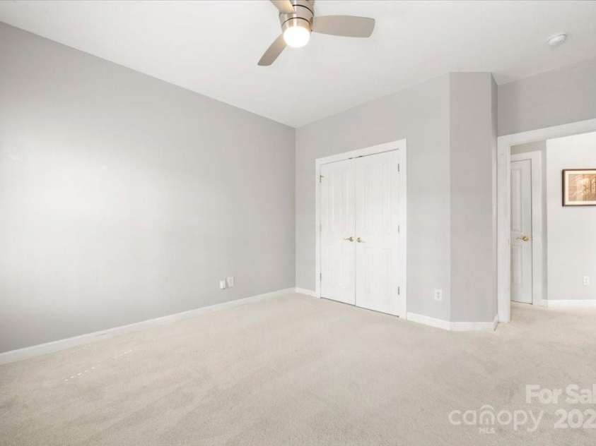 11232 Tradition View Drive, Charlotte, NC 28269.  MLS# CAR4310240, YatesRealty ID 16951. 