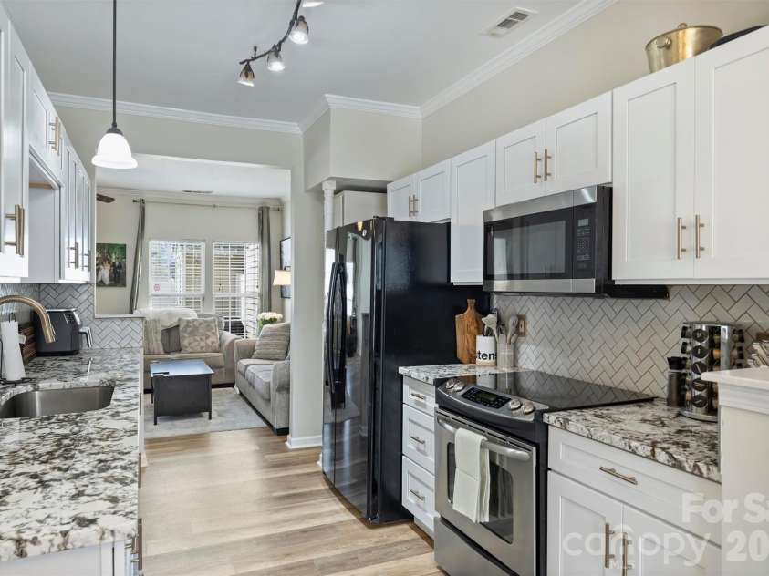 2002 Cramerton Village Drive, Cramerton, NC 28032.  MLS# CAR4368214, YatesRealty ID 16953. 