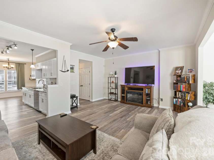 2002 Cramerton Village Drive, Cramerton, NC 28032.  MLS# CAR4368214, YatesRealty ID 16953. 