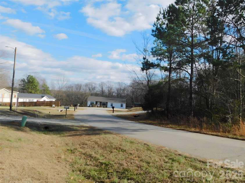 149 Bramble Trail, Salisbury, NC 28144.  MLS# CAR4336235, YatesRealty ID 16954. 
