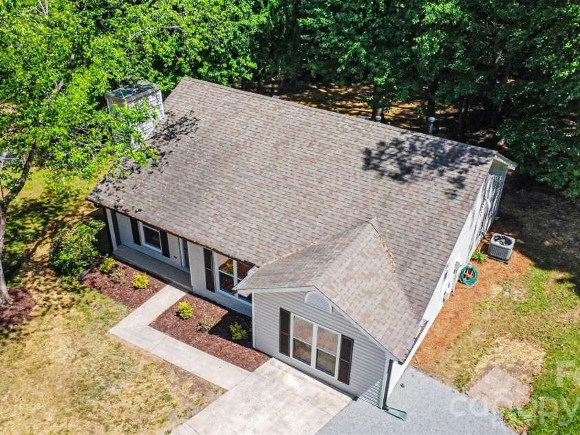 5801 Rocky Mount Court, Charlotte, NC 28214.  MLS# CAR4372194, YatesRealty ID 16955. 