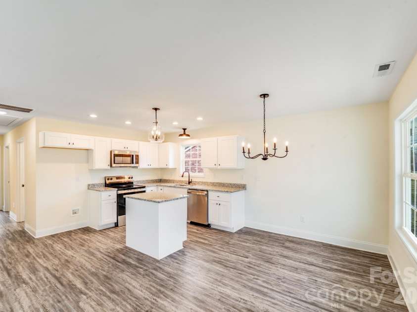 1082 Carolina Avenue Extension, Rock Hill, SC 29730.  MLS# CAR4342789, YatesRealty ID 16956. 