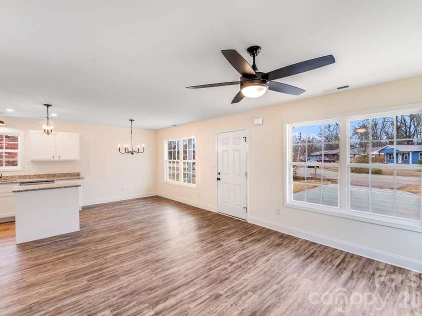 1082 Carolina Avenue Extension, Rock Hill, SC 29730.  MLS# CAR4342789, YatesRealty ID 16956. 