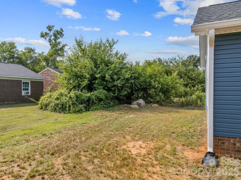 1082 Carolina Avenue Extension, Rock Hill, SC 29730.  MLS# CAR4342789, YatesRealty ID 16956. 