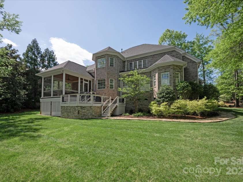 9901 Strike The Gold Lane, Waxhaw, NC 28173.  MLS# CAR4222785, YatesRealty ID 16956. 