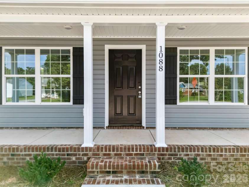 1088 Carolina Avenue Extension, Rock Hill, SC 29730.  MLS# CAR4342797, YatesRealty ID 16957. 