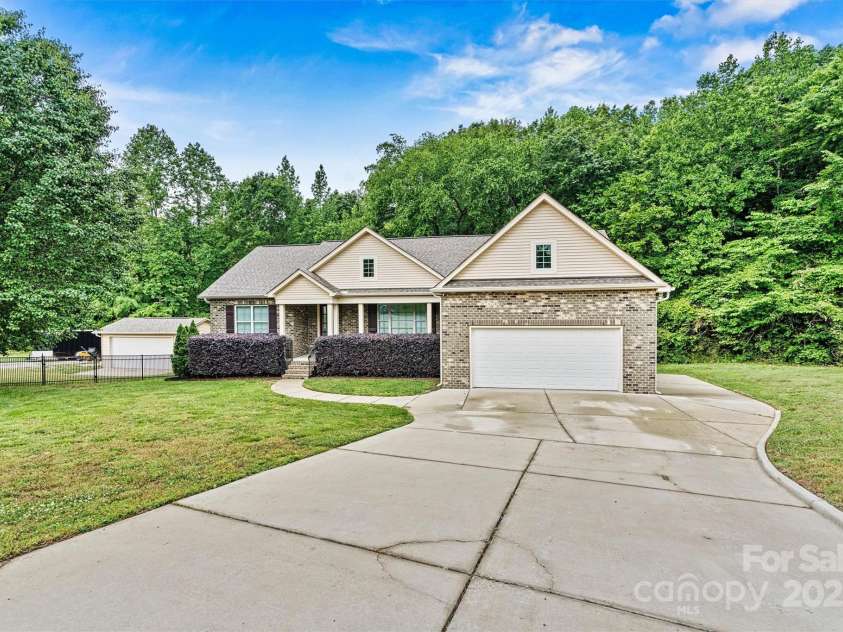 7020 Cedar Ridge Court, Mount Holly, NC 28120.  MLS# CAR4256213, YatesRealty ID 16957. Such a peaceful setting on 1.26 acres!