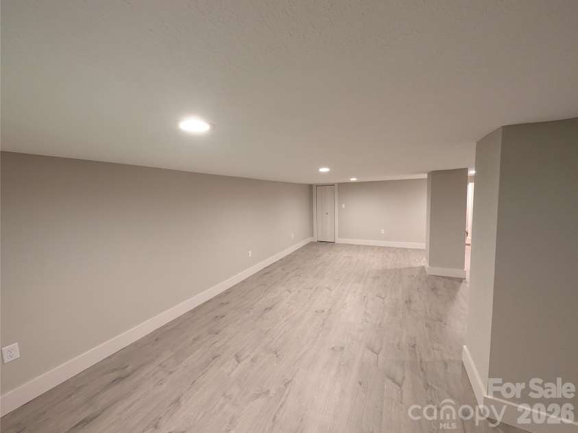 522 Brandon Road, Black Mountain, NC 28711.  MLS# CAR4404394, YatesRealty ID 16958. Finished Basement