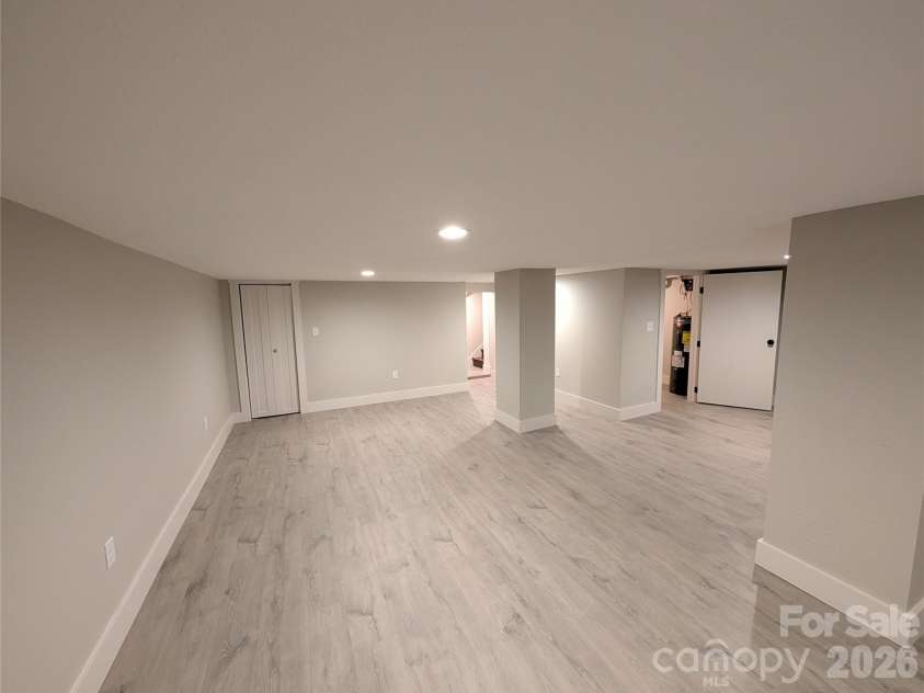 522 Brandon Road, Black Mountain, NC 28711.  MLS# CAR4404394, YatesRealty ID 16958. Finished Basement
