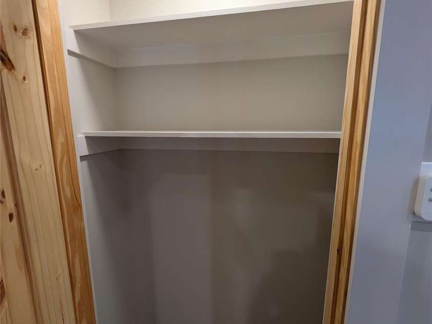 522 Brandon Road, Black Mountain, NC 28711.  MLS# CAR4404394, YatesRealty ID 16958. Hallway closet