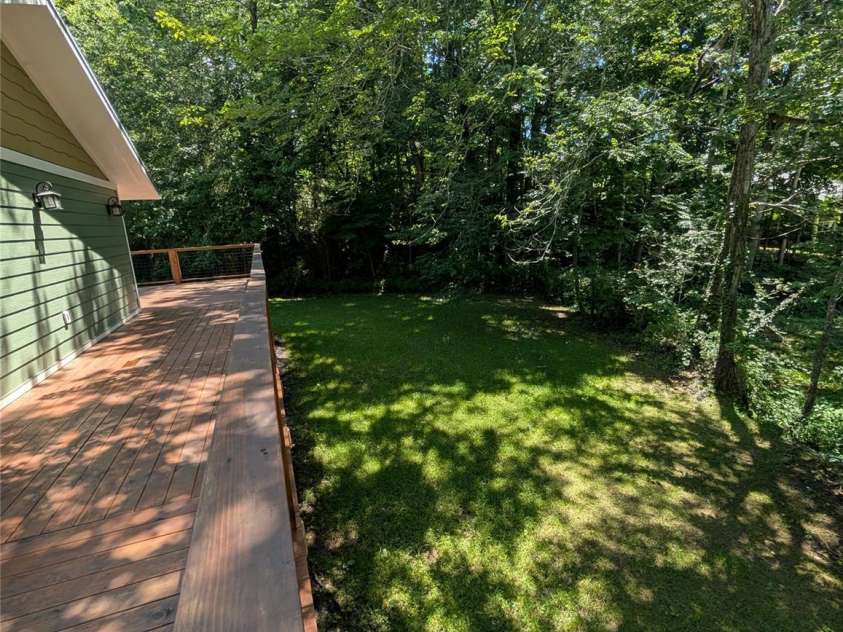 522 Brandon Road, Black Mountain, NC 28711.  MLS# CAR4404394, YatesRealty ID 16958. Side yard