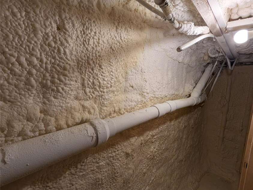 522 Brandon Road, Black Mountain, NC 28711.  MLS# CAR4404394, YatesRealty ID 16958. Water Access and spray foam insulation