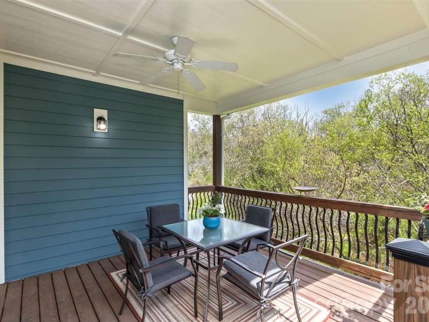 35 Pinebrook Club Drive, Asheville, NC 28804.  MLS# CAR4368256, YatesRealty ID 16959. 