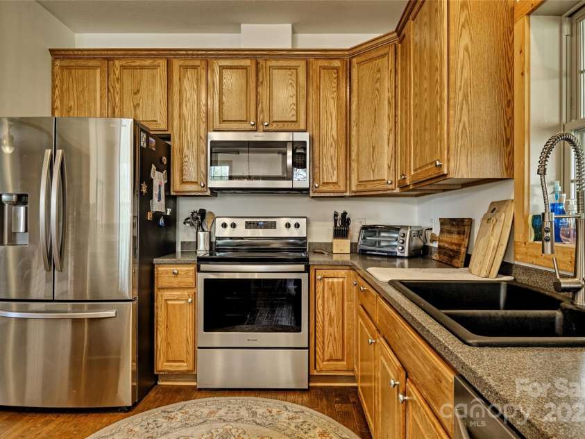 49 Lakeside Falls Road, Cullowhee, NC 28723.  MLS# CAR4255908, YatesRealty ID 16959. 