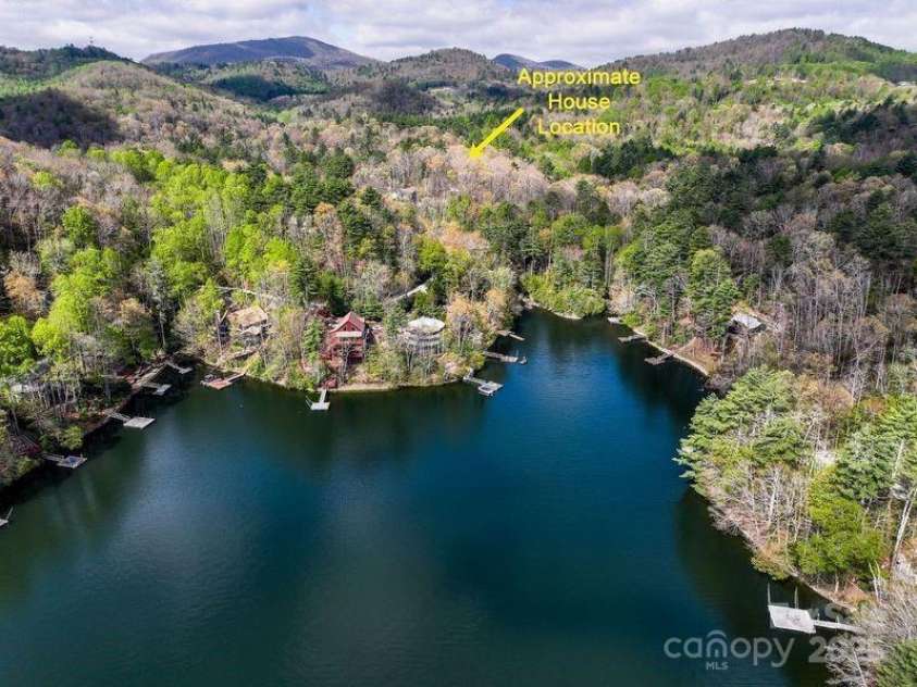 49 Lakeside Falls Road, Cullowhee, NC 28723.  MLS# CAR4255908, YatesRealty ID 16959. 