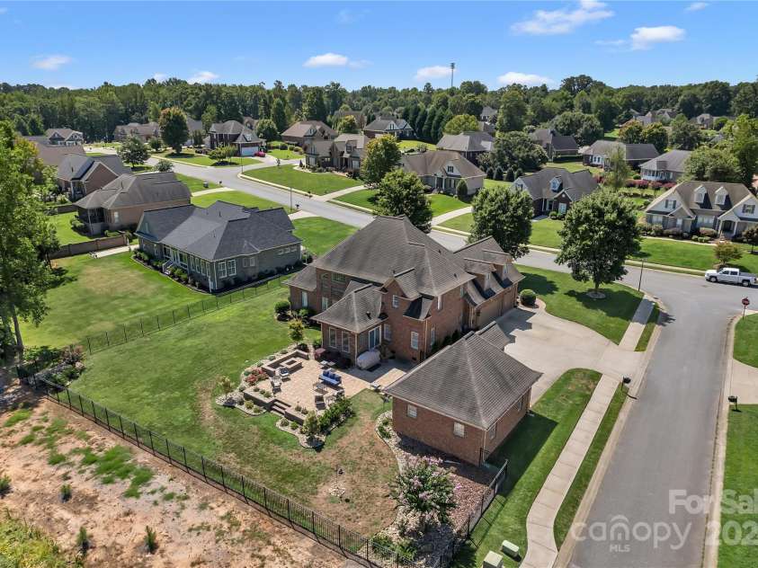 312 Wintergreen Court, Kings Mountain, NC 28086.  MLS# CAR4176420, YatesRealty ID 1696. 