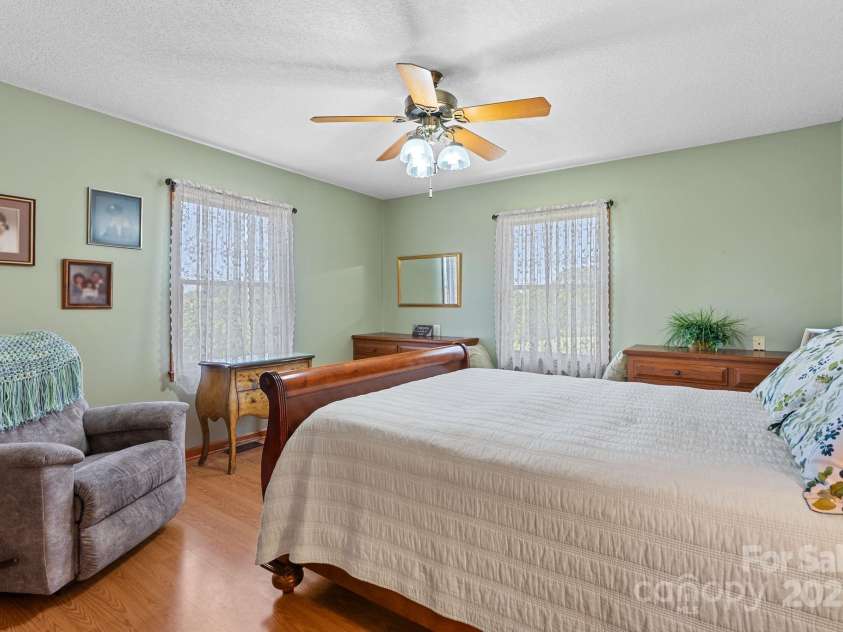 250 Huey Road, Marshall, NC 28753.  MLS# CAR4263005, YatesRealty ID 16962. 