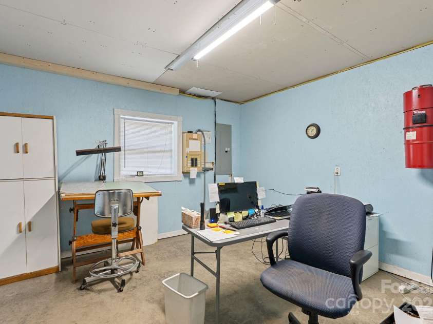 250 Huey Road, Marshall, NC 28753.  MLS# CAR4263005, YatesRealty ID 16962. 