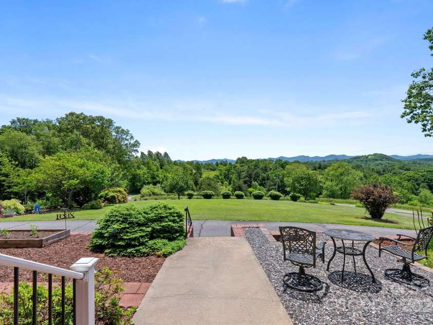 250 Huey Road, Marshall, NC 28753.  MLS# CAR4263005, YatesRealty ID 16962. 