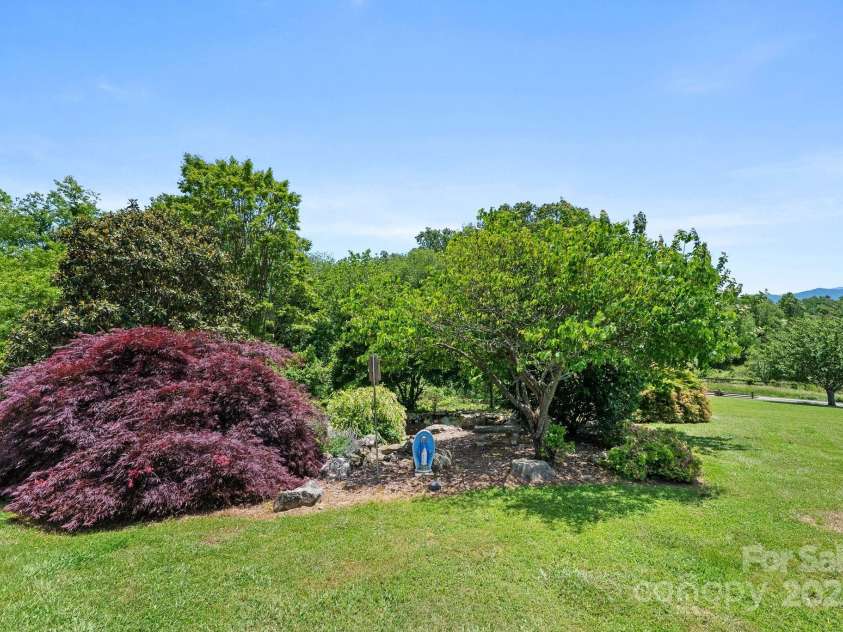 250 Huey Road, Marshall, NC 28753.  MLS# CAR4263005, YatesRealty ID 16962. 