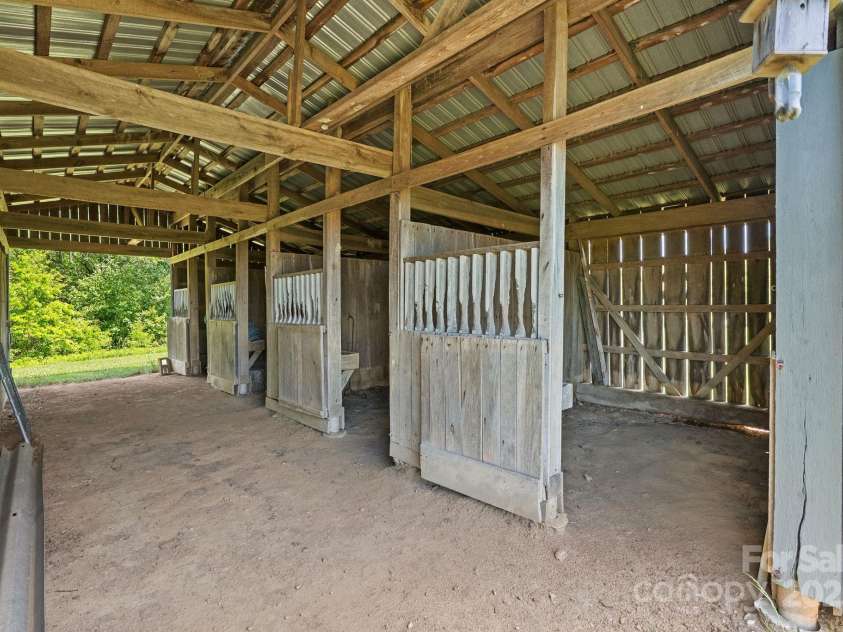 250 Huey Road, Marshall, NC 28753.  MLS# CAR4263005, YatesRealty ID 16962. 