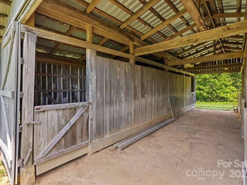 250 Huey Road, Marshall, NC 28753.  MLS# CAR4263005, YatesRealty ID 16962. 