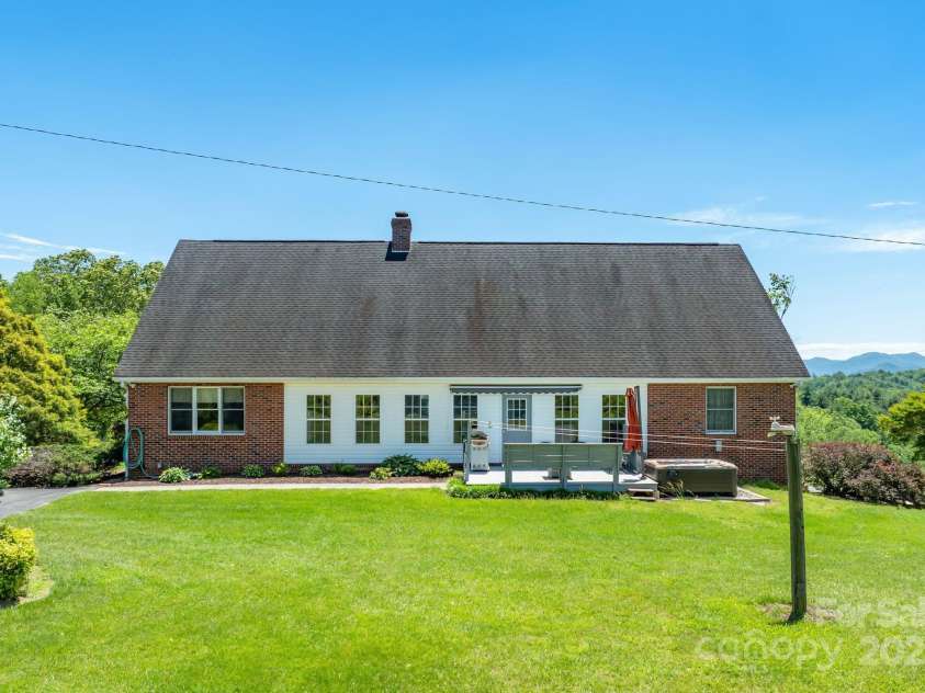 250 Huey Road, Marshall, NC 28753.  MLS# CAR4263005, YatesRealty ID 16962. 