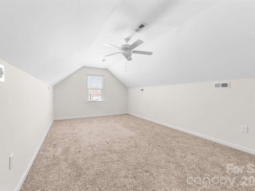 884 Clear Creek Circle, Lincolnton, NC 28092.  MLS# CAR4337596, YatesRealty ID 16963. 
