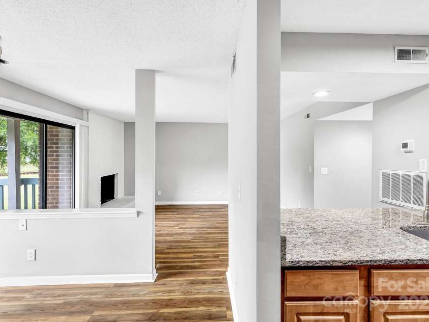 11015 Harrowfield Road, Charlotte, NC 28226.  MLS# CAR4244070, YatesRealty ID 16964. 