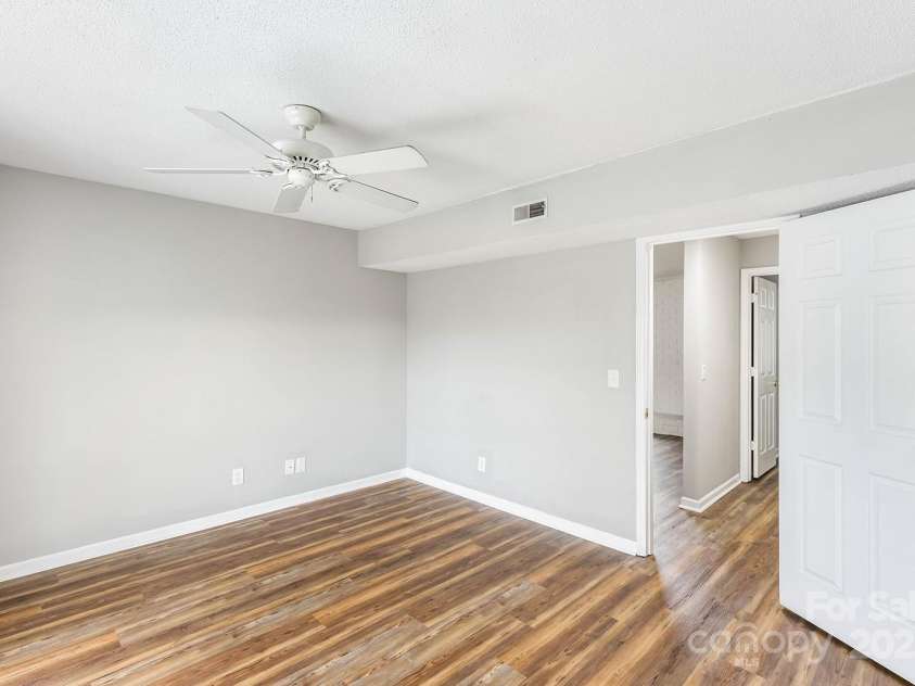 11015 Harrowfield Road, Charlotte, NC 28226.  MLS# CAR4244070, YatesRealty ID 16964. 