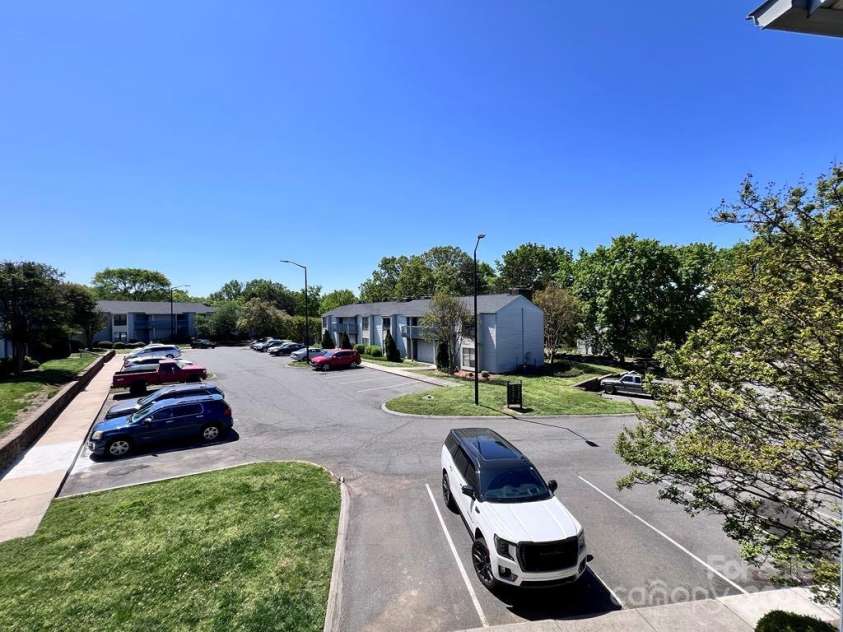 11015 Harrowfield Road, Charlotte, NC 28226.  MLS# CAR4244070, YatesRealty ID 16964. Parking